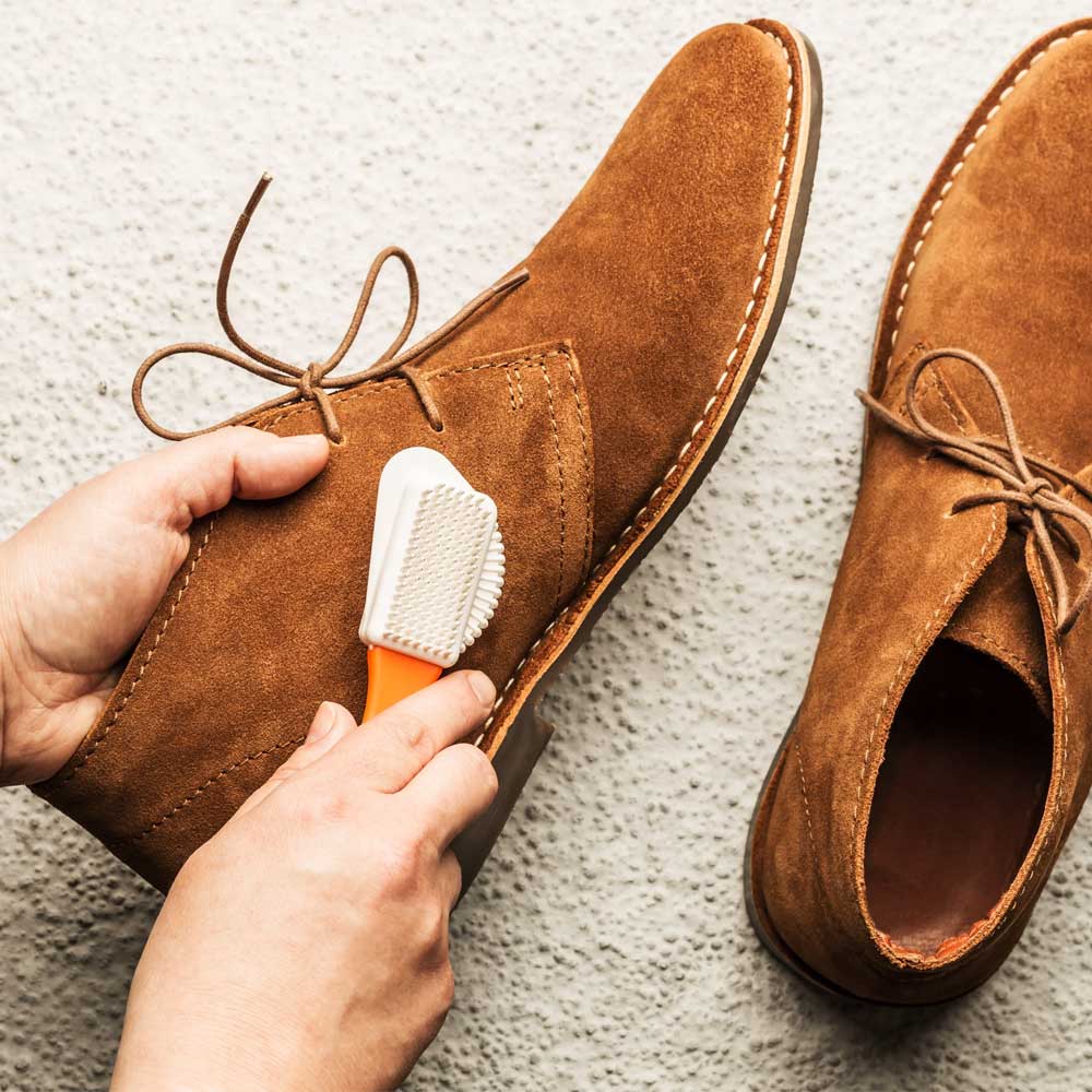 تمیز کردن کفش جیر در 4 مرحله ساده